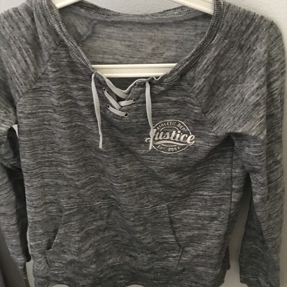 Grey sweatshirt